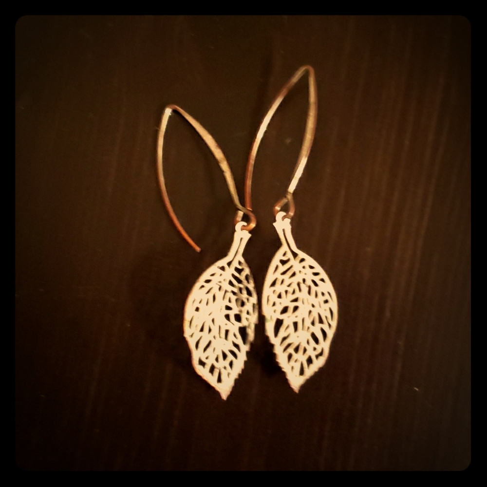 Leaf earrings